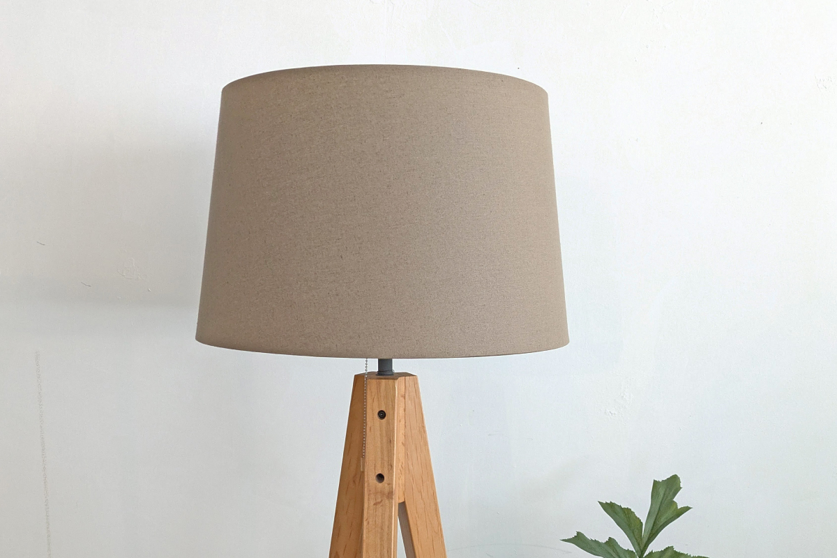 光の表情が美しい、<br />
リネンコットンのシェード